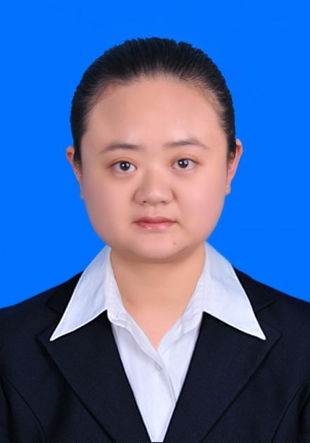 邹晓抒证件照.jpg
